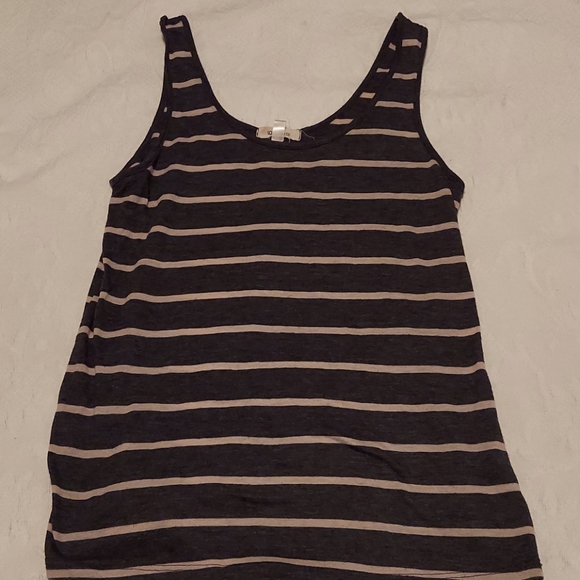 Tank - Picture 1 of 2